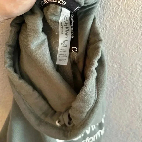 Women’s Calvin klein pullover - Picture 3 of 5